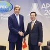  16 ноября в Сан-Франциско президент Во Ван Тхыонг принял специального посланника президента США по вопросам климата Джона Керри (Фото: ВИA) 