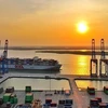 Международный порт Гемалинк, входящий в портовый кластер Каймеп - Тхивай в городе Фуми, провинция Бариа - Вунгтау, является одним из крупнейших и самых современных морских портов Вьетнама. (Фото: ВИA)