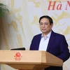 Премьер-министр Фам Минь Тьинь выступает на заседании. (Фото: ВИA)