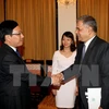 越南政府副总理兼外长会见巴基斯坦外交部副部长阿姆扎德·侯赛因（图片来源：越通社）