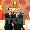 越南国会阮生雄以会见日本参议院副议长舆石东