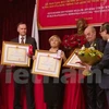 俄罗斯四名记者荣获越南国家主席友谊勋章