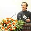 阮晋勇总理在会议上发表讲话​ 