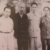 胡志明主席与范文同（右起二），武元甲和长征在1954年7月第六届中央会议后合影