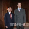 越南大使范海平与列支敦士登公国储公亚洛伊（图片来源：越通社） 