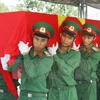 宜安省举行越南志愿军及专家的烈士遗骸举行追掉安葬仪式（图片来源：越通社）