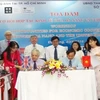 岘港高新区管委会与越南英国企业协会签署合作谅解备忘录（图片来源：越南人民报）