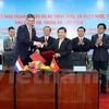 越南与荷兰签署平阳省排水和污水处理项目援助协议（图片来源：越通社） 
