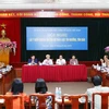 越南祖国阵线中央委员会召开会议，征求各专家对《信仰宗教法》（草案）的意见（图片来源：越通社）