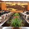 越中两国国防部代表团进行会谈（图片来源：越通社）