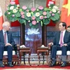 越南国家主席陈大光会见加拿大驻越大使大卫·迪瓦恩（图片来源：越通社）
