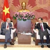 越南国会副主席冯国显会见欧洲自由贸易联盟成员国议员代表团（图片来源：越通社）