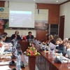 荷兰企业家代表团同越南农业与农村发展部进行座谈（图片来源：越通社）