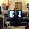 张美华女士在越南驻悉尼总领事馆发表讲话（图片来源：越通社）