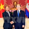 越南国会主席阮生雄会见柬埔寨国会主席韩桑林（图片来源：越通社）