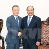 阮春福总理与韩国总理办公室政策协调办公室前主任尹大熙