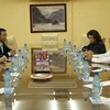 人民报社代表团与古共中央意识形态部部长举行会晤