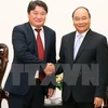 越南政府总理阮春福与蒙古国驻越南特命全权大使道尔吉·恩赫巴特