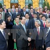 越南国家主席陈大光会见新获得的教授和副教授职称代表