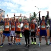 参加此次岘港国际马拉松赛的选手们。