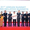 政府总理阮春福出席第31届东盟峰会系列活动 