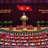 越南共产党第十三届中央委员会任期中期会议落幕