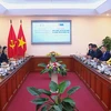 加强越南通讯社与老挝国家通讯社合作