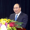 越南政府总理阮春福启程前往瑞士出席世界经济论坛2019年年会