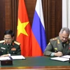 越俄两国防长举行会谈 双方签署多项重要合作文件
