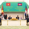 国家主席阮春福会见柬埔寨首相洪森亲王