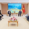越南政府总理范明政会见波兰外长兹比格涅夫•拉乌