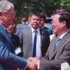 越南国家主席武文赏与哈萨克斯坦总统托卡耶夫参观朱豆陶瓷村
