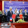 越南与法国签署关于实现公共行政现代化合作协议