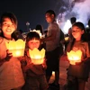 海阳省：六头江上的祈安法会和放花灯活动（组图）