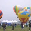 首届河内热气球节受到人们的关注