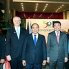 阮春福总理出席亚行成立50周年纪念典礼