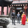 美国总统奥巴马5月24日走访胡志明市福海寺