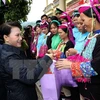 国会主席阮氏金银春节前走访慰问广宁省武装部队及困难群众