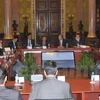越南财政部副部长杜黄英俊会见墨西哥财政和公共信贷部部长乔斯·安东尼奥·梅阿德（图片来源：越通社）