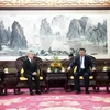 中国国家主席习近平会见柬埔寨国王西哈莫尼 (图片来源： news.cn）