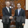 国家主席陈大光（右）会见世界知识产权组织总干事高锐。越统摄记者颜创摄