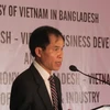 越南驻孟大使陈文科在研讨会上发表讲话（图片来源：越南之声）