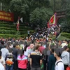 雄王庙会吸引众多游客前来参加
