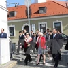 越南国会主席阮氏金银对匈牙利山丹丹镇进行工作访问。