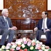越南国家主席陈大光与美国通用电气公司（GE）董事长杰夫•伊梅尔特。