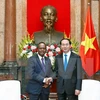 越南国家主席陈大光会见马达加斯加农牧部长里沃•拉库图拉。