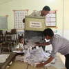 柬埔寨乡分区理事会选举计票工作。（图片来源：在线年轻报）