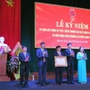 广南大学荣获二级劳动勋章。