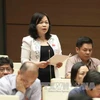 6月16日，越南第十四届国会第三次会议继续召开全体会议。上午，国会主席阮氏金银主持会议。 
