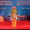 越柬建交50周纪念典礼中的柬埔寨舞蹈表演节目。（图片来源：芹苴报）